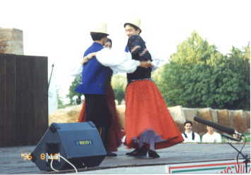 Tokió Kalotaszegi Táncegyüttes